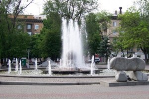Cherez polgoda na zaporozhskoj ploshhadi Majakovskogo pojavjatsja pamjatnik, fontany i arka