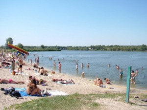 K novomu sezonu stolichnyj Gidropark prevratitsja v antichnyj gorodok